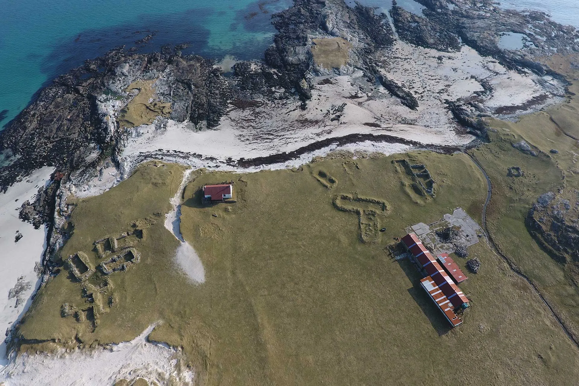 Paible beach on Isle of Taransay. Source: isleoftaransay.com